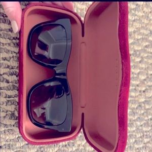 Gucci tortoise shell sunglasses glasses.